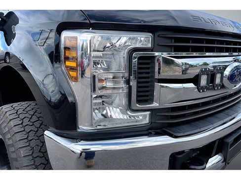 Used 2019 Ford F250 XL w/ STX Appearance Package AWD/4WD image 33