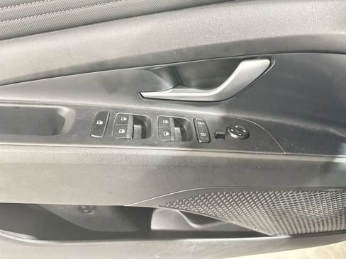 Used 2022 Hyundai Elantra SEL w/ Convenience Package image 15