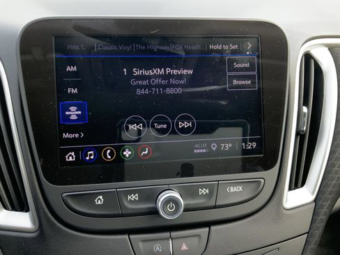 Used 2024 Chevrolet Malibu LT image 34