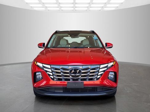 Used 2022 Hyundai Tucson Limited w/ Cargo Package FWD image 2