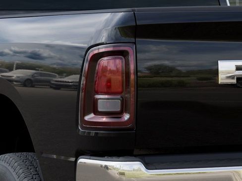 New 2025 RAM 2500 Tradesman w/ Chrome Appearance Group AWD/4WD image 9