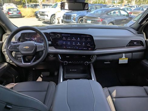 New 2026 Chevrolet Suburban Premier w/ Sun And Tow Package image 16