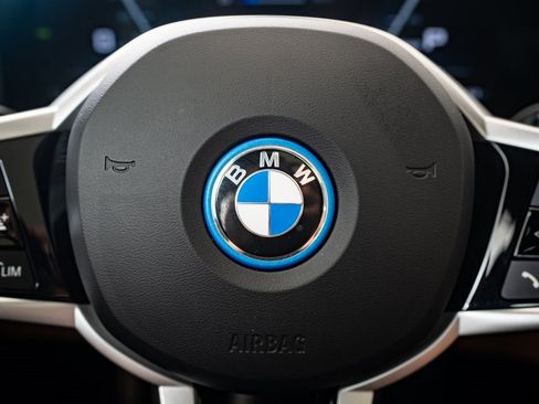 Used 2025 BMW i4 M50 image 27