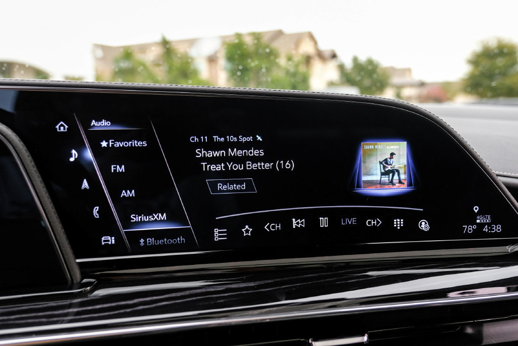 Used 2023 Cadillac Escalade Sport w/ LPO, ONYX Package AWD/4WD image 39