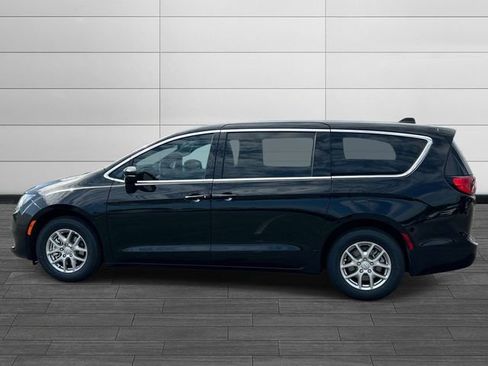New 2026 Chrysler Voyager LX FWD image 6