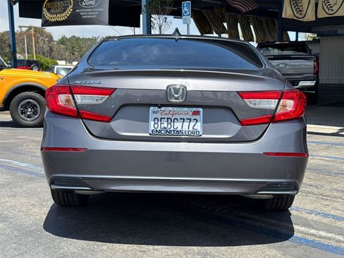 Used 2018 Honda Accord LX image 11