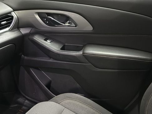 Used 2019 Chevrolet Traverse LT image 22