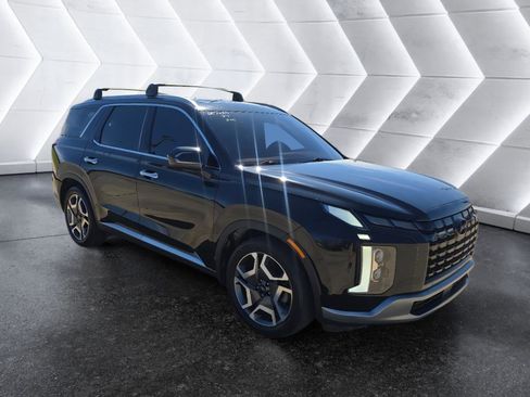 Used 2024 Hyundai Palisade SEL w/ Premium Package image 3