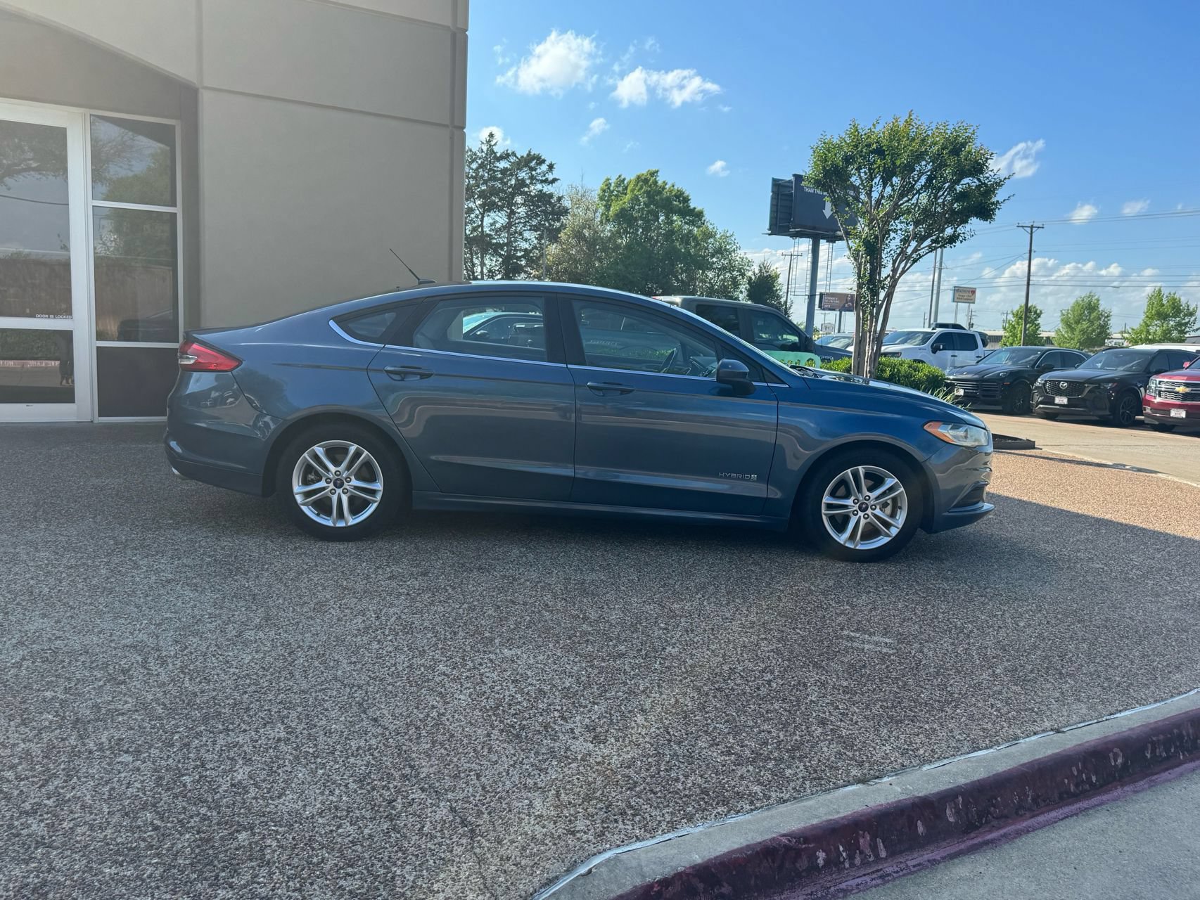 Used 2018 Ford Fusion S FWD image 7