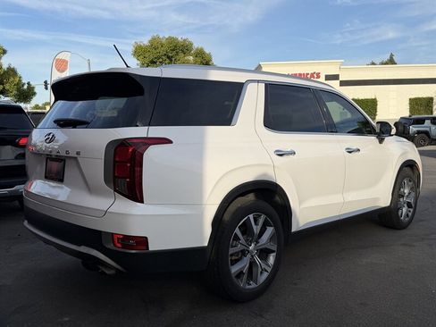 Used 2020 Hyundai Palisade SEL w/ Premium Package FWD image 17