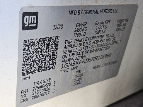 Used 2024 Chevrolet Suburban Premier image 36