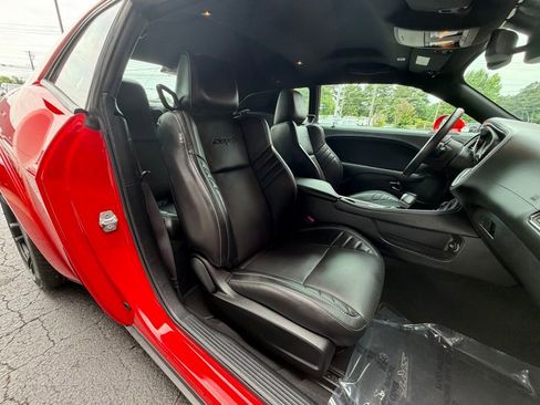 Used 2020 Dodge Challenger SRT Hellcat RWD image 29