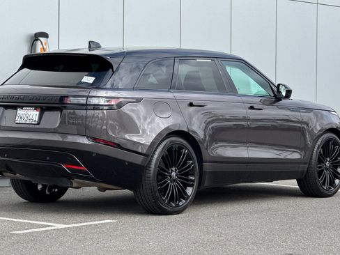 Certified 2026 Land Rover Range Rover Velar Dynamic SE AWD/4WD image 5