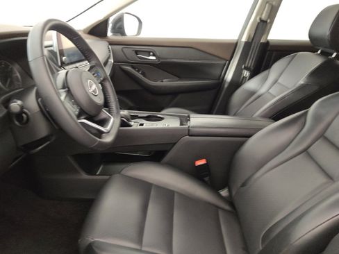 Used 2022 Nissan Rogue SV w/ SV Premium Package FWD image 17