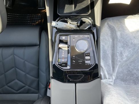 New 2026 BMW 530i xDrive w/ Premium Package image 10