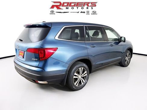 Used 2017 Honda Pilot EX image 8