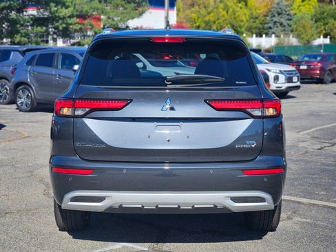New 2025 Mitsubishi Outlander SEL image 4