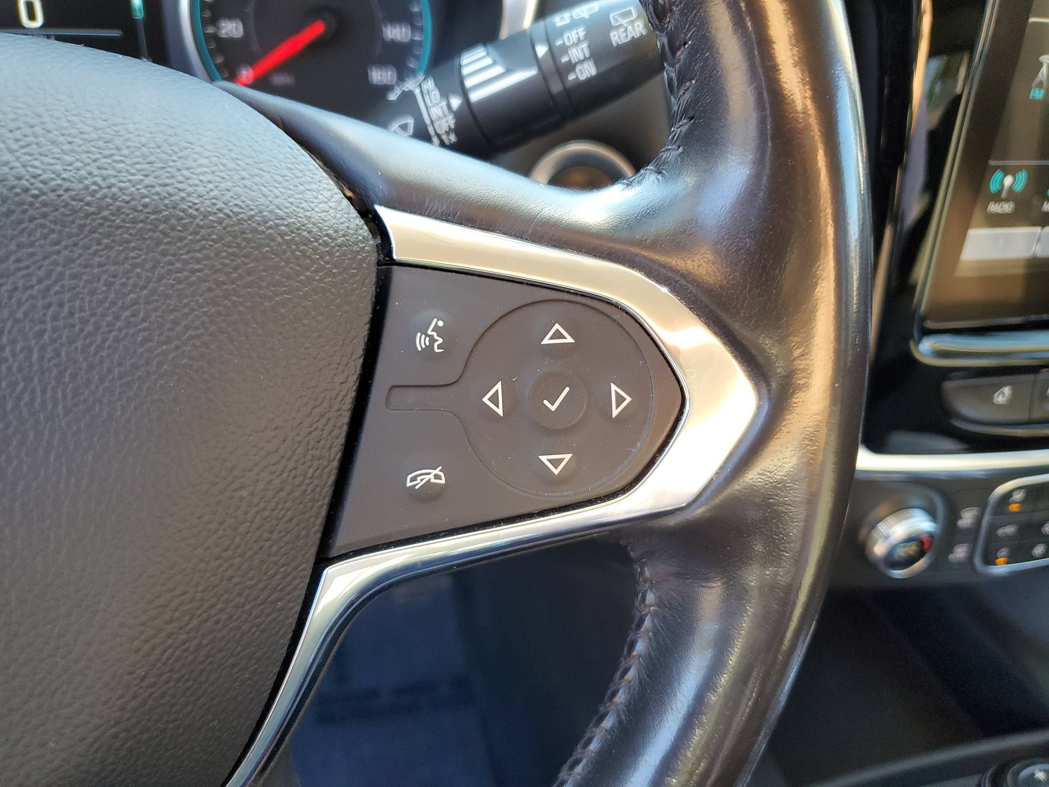Used 2019 Chevrolet Traverse LT AWD/4WD image 21