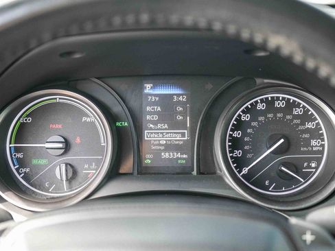 Used 2024 Toyota Camry SE w/ Cold Weather Package FWD image 21