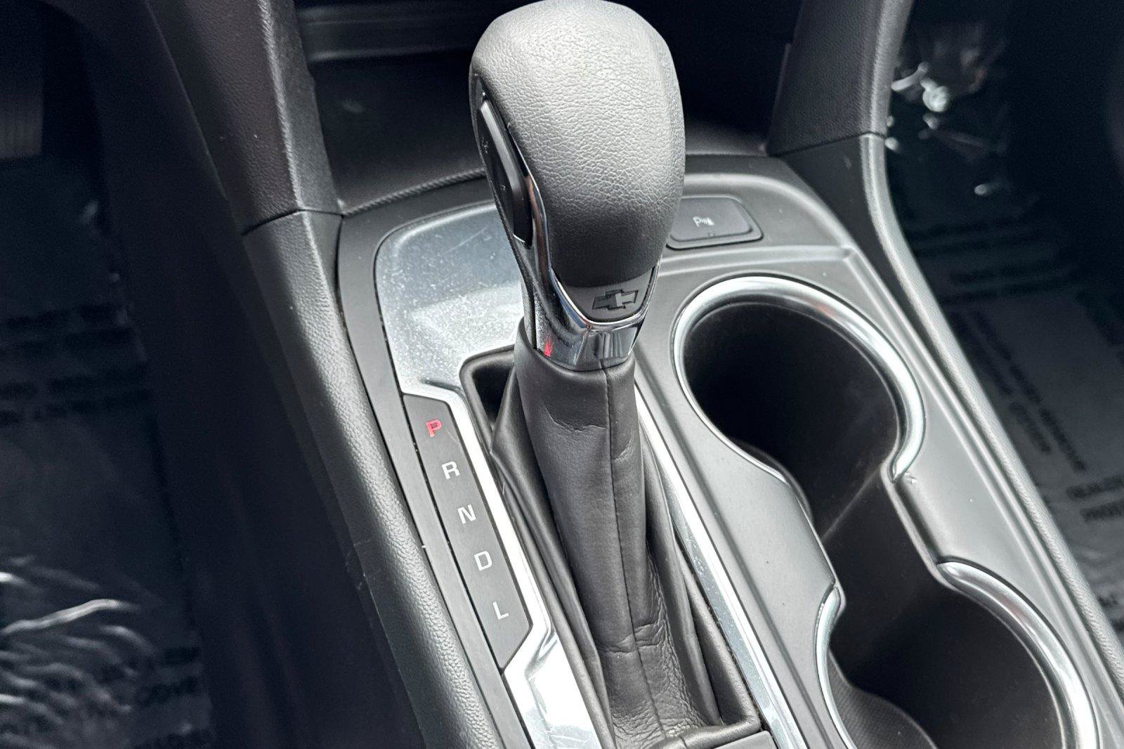Used 2024 Chevrolet Equinox LT FWD image 24
