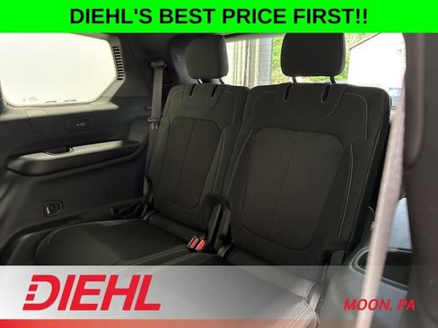 New 2026 Jeep Grand Cherokee L Laredo AWD/4WD image 18