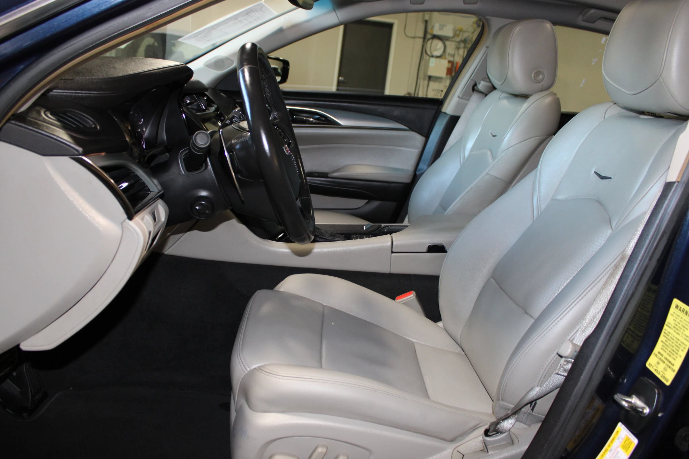 Used 2017 Cadillac CTS Luxury RWD image 27