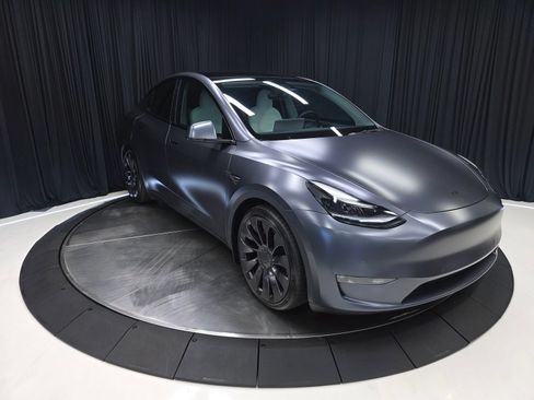 Used 2022 Tesla Model Y Performance AWD/4WD image 6