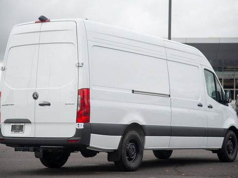 New 2025 Mercedes-Benz Sprinter 2500 image 6