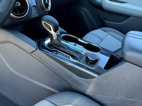 Used 2022 Chevrolet Blazer LT image 12