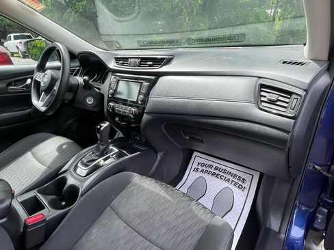 Used 2018 Nissan Rogue S AWD/4WD image 27
