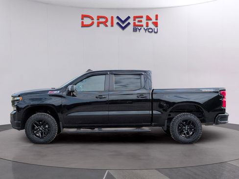 Used 2020 Chevrolet Silverado 1500 LT Trail Boss image 2