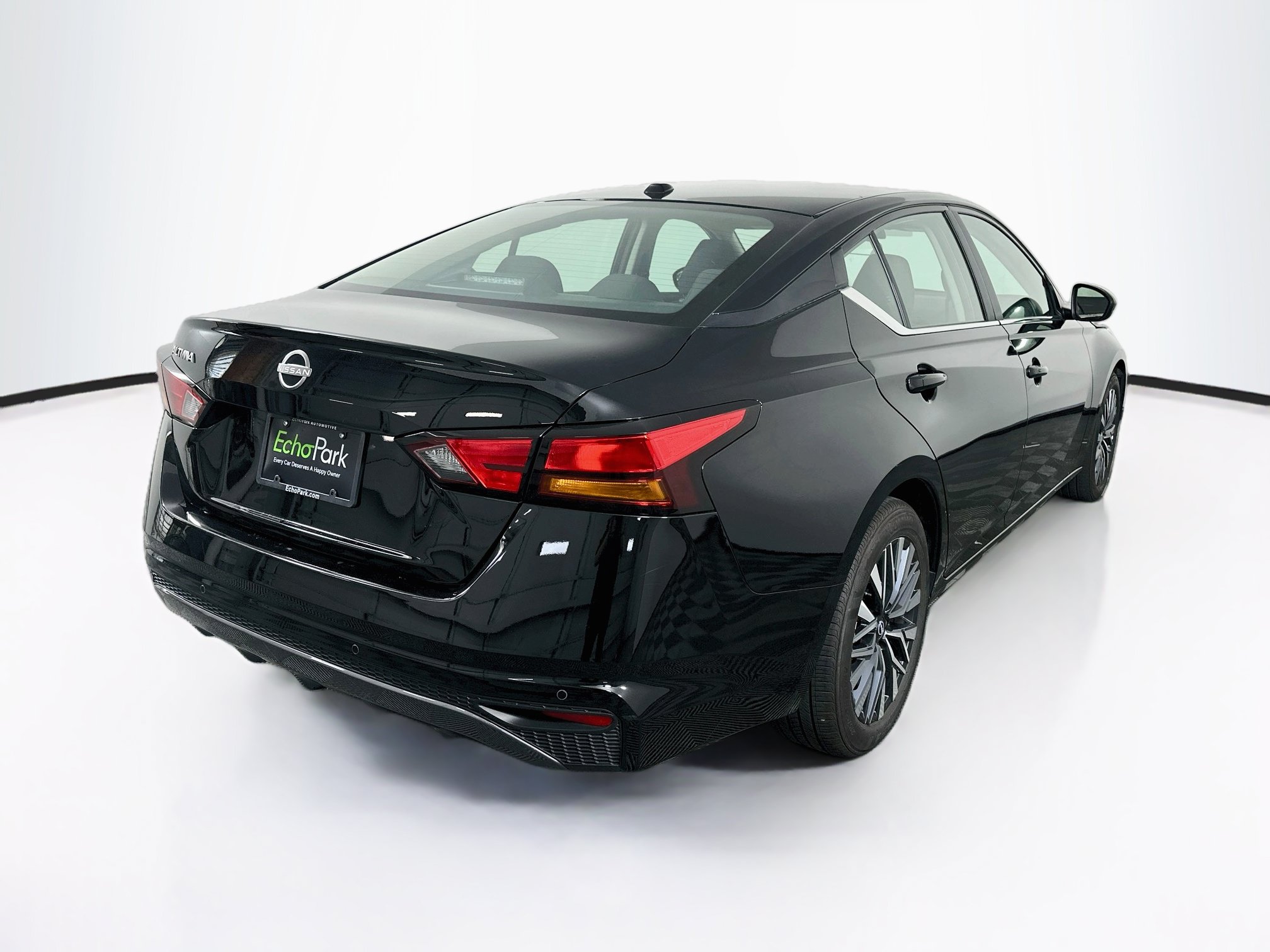 Used 2026 Nissan Altima 2.5 SV FWD image 9