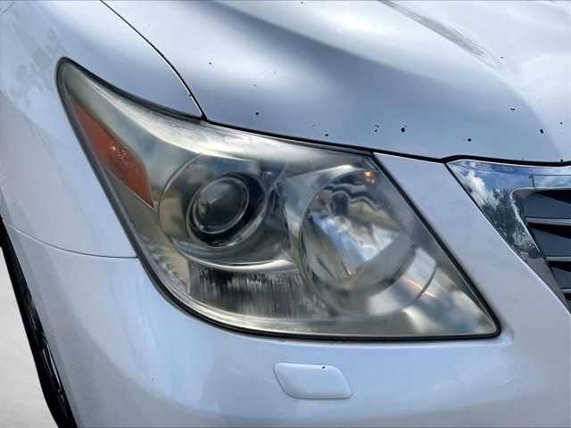 Used 2011 Lexus LX 570 4WD w/ Luxury Pkg w/Pre-crash image 27