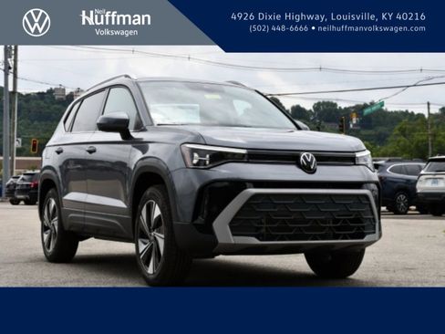 New 2025 Volkswagen Taos SE image 1
