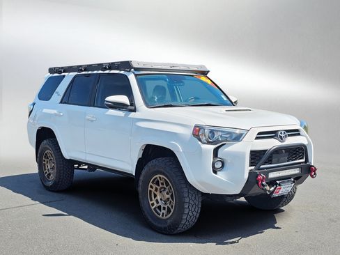Used 2024 Toyota 4Runner TRD Off-Road Premium w/ Off Road Premium Plus Package AWD/4WD image 7