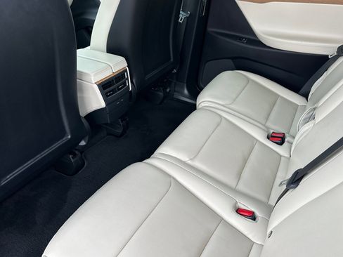 Used 2020 Tesla Model X Long Range image 15