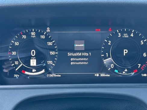 Used 2023 Land Rover Range Rover Velar R-Dynamic S image 35