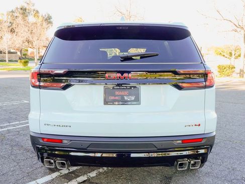 New 2026 GMC Acadia AT4 w/ Super Cruise Package image 8