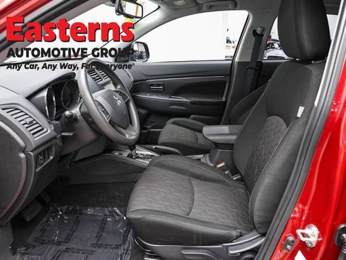 Used 2025 Mitsubishi Outlander Sport ES AWD/4WD image 14