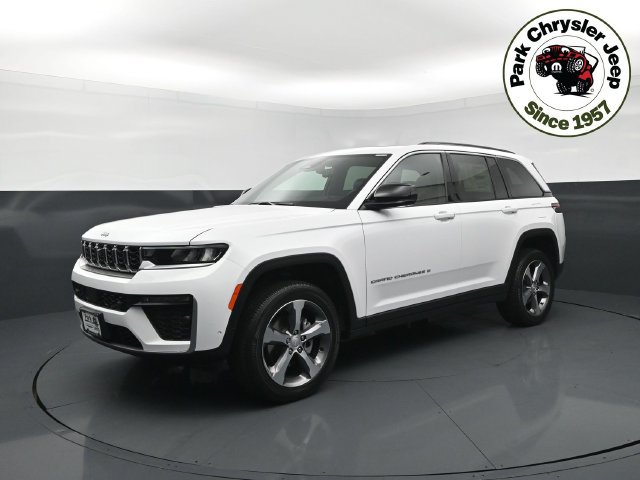 New 2026 Jeep Grand Cherokee Limited w/ Luxury Tech Group II AWD/4WD image 2