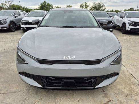New 2025 Kia EV6 Wind image 3