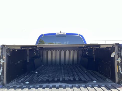 Used 2023 Toyota Tacoma SR5 RWD image 27