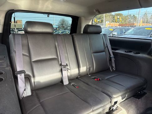 Used 2014 GMC Yukon XL Denali image 20