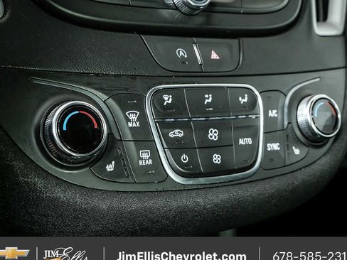Used 2023 Chevrolet Malibu LT FWD image 15