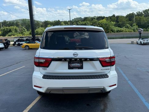Used 2022 Nissan Armada Platinum w/ Captain's Chairs Package AWD/4WD image 4