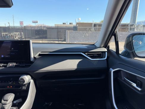 Used 2025 Toyota RAV4 XLE image 35