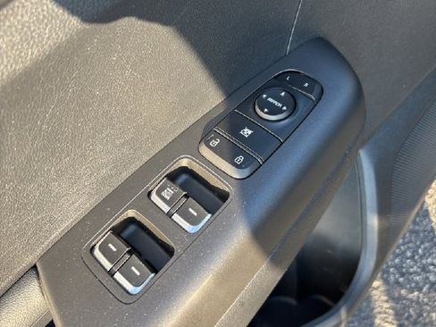 Used 2019 Kia Sportage LX image 16