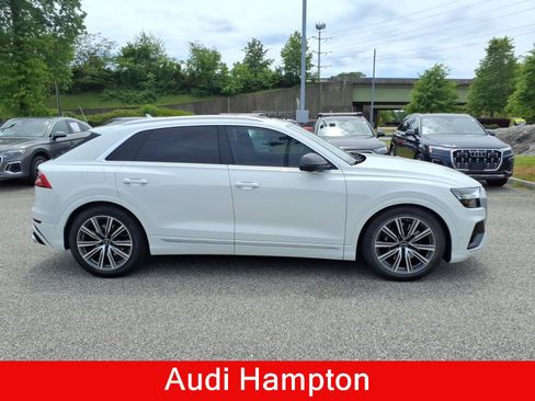 Used 2023 Audi SQ8 Prestige AWD/4WD image 5