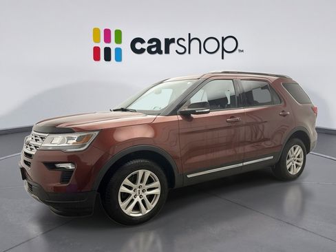 Used 2018 Ford Explorer XLT w/ Equipment Group 201A image 1
