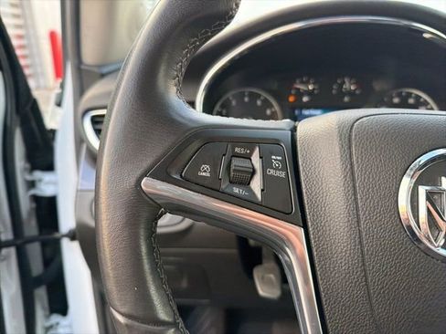 Used 2022 Buick Encore Preferred w/ Safety Package image 19